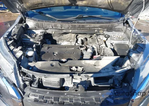 2020 Mitsubishi Outlander Sport 2.0 Se z USA, uszkodzony, nr VIN JA4AP4AU8LU023185